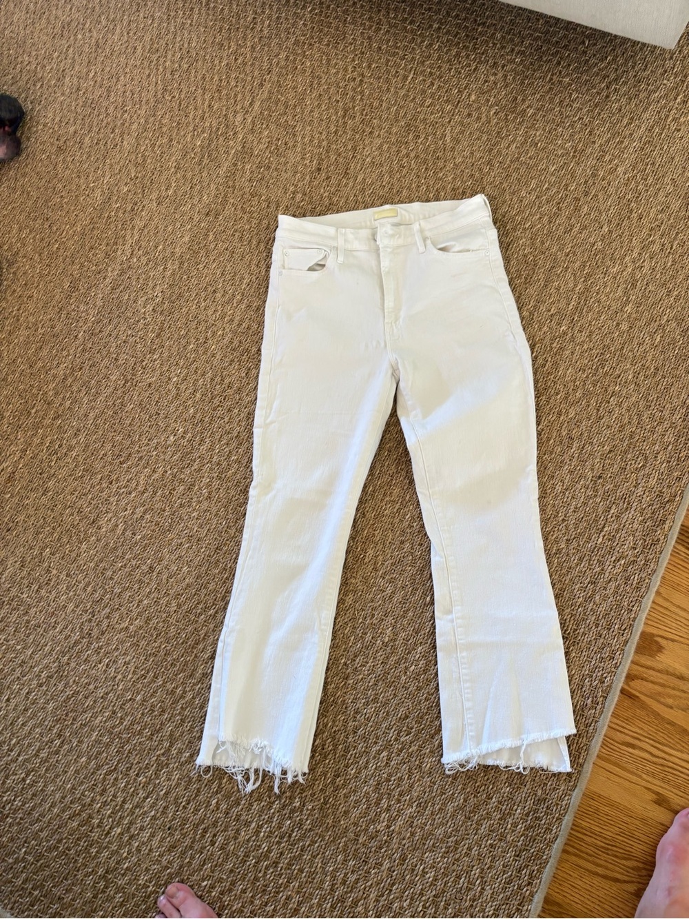 MOTHER White Cropped Frayed-Hem Jeans